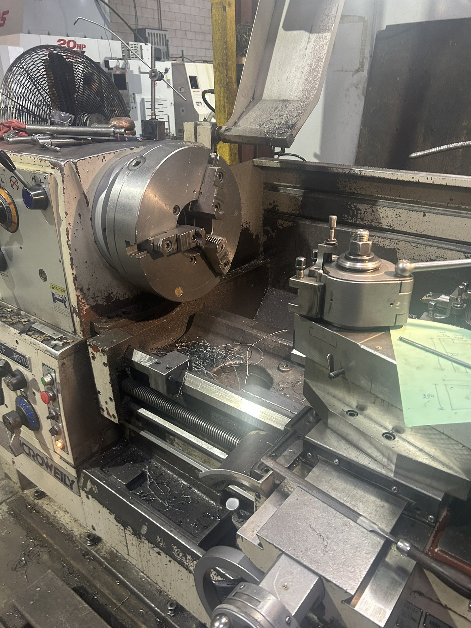 Manual lathe setup, three-jaw chuck
